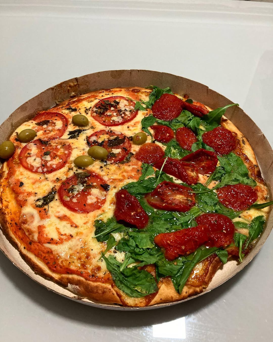 Pizza entregue a cliente